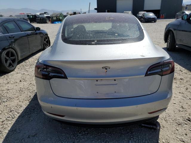Photo 6 from auction – 2018 TESLA MODEL 3 with VIN 5YJ3E1EA1JF034800