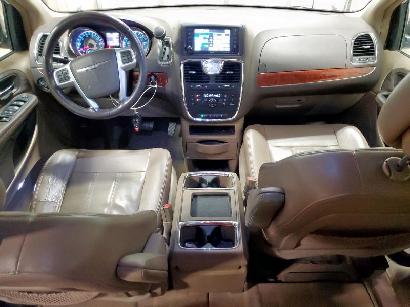 Photo 8 from auction – 2014 CHRYSLER TOWN & COU with VIN 2C4RC1BG0ER111157