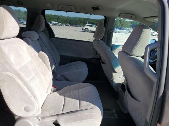 Photo 11 from auction – 2015 TOYOTA SIENNA LE with VIN 5TDKK3DC7FS556157