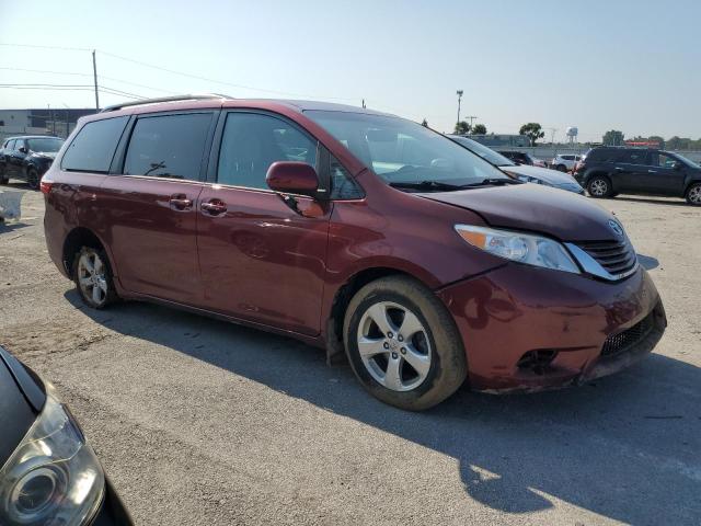Photo 4 from auction – 2017 TOYOTA SIENNA LE with VIN 5TDKZ3DC8HS800879