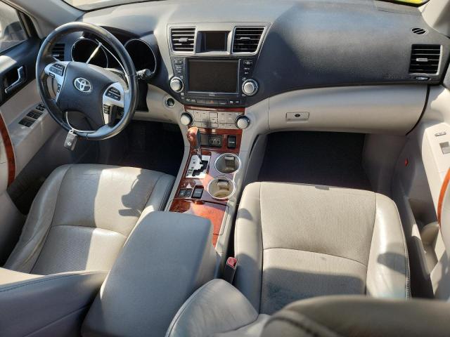 Photo 8 from auction – 2011 TOYOTA HIGHLANDER with VIN 5TDDK3EH3BS076789