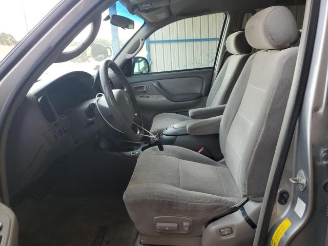 Photo 7 from auction – 2004 TOYOTA SEQUOIA SR with VIN 5TDBT44A44S210243