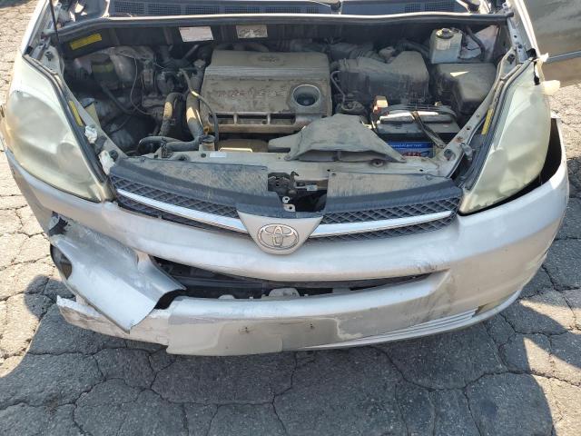 Photo 12 from auction – 2005 TOYOTA SIENNA XLE with VIN 5TDZA22C75S354593