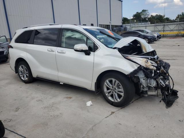 Photo 4 from auction – 2023 TOYOTA SIENNA LIM with VIN 5TDESKFC4PS079869