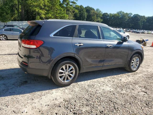 Photo 3 from auction – 2016 KIA SORENTO LX with VIN 5XYPG4A30GG106141