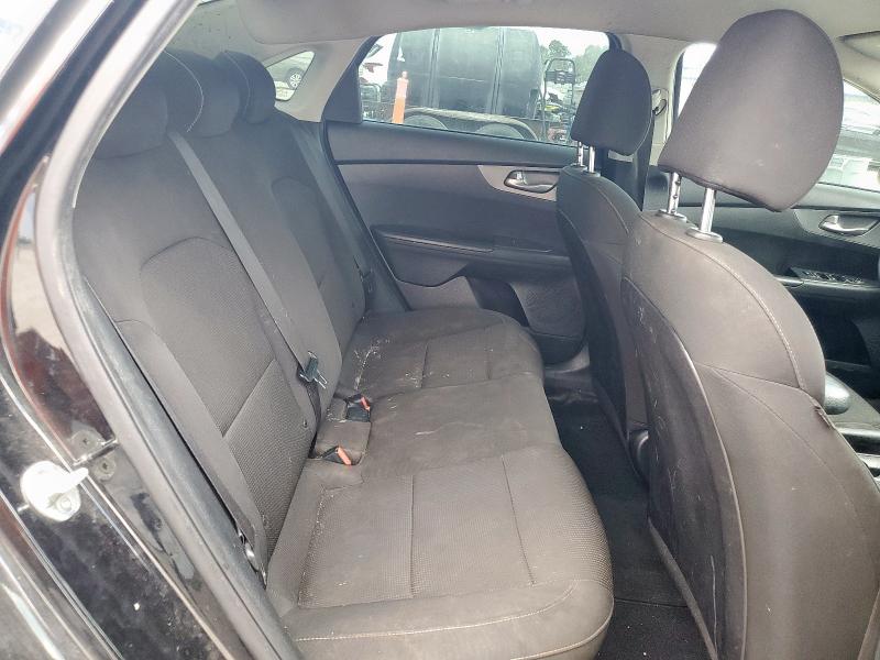 Photo 10 from auction – 2019 KIA FORTE FE with VIN 3KPF24AD8KE127411