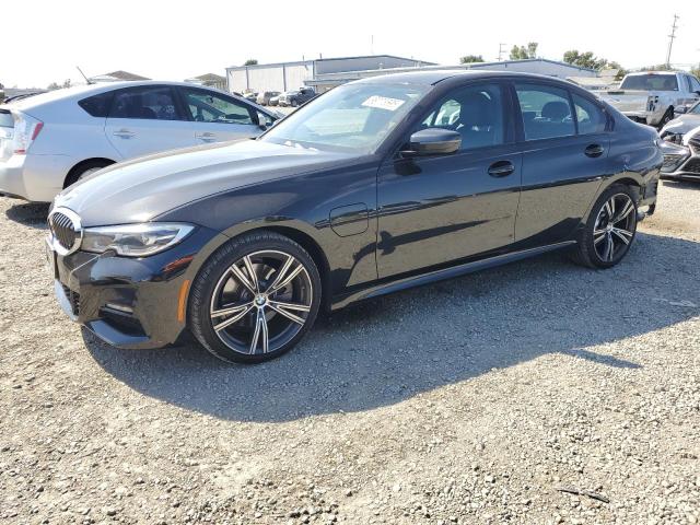 BMW 330E 2021 with VIN 3MW5P7J04M8B60660 - Photo from auction