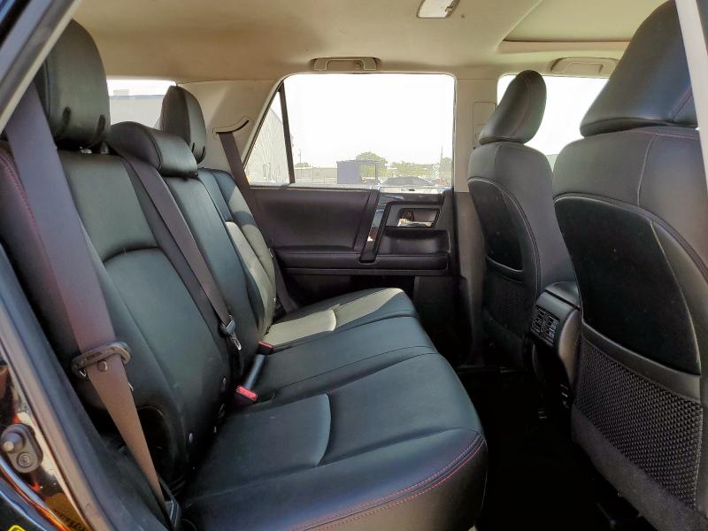 Photo 11 from auction – 2019 TOYOTA 4RUNNER SR with VIN JTEBU5JR9K5678836