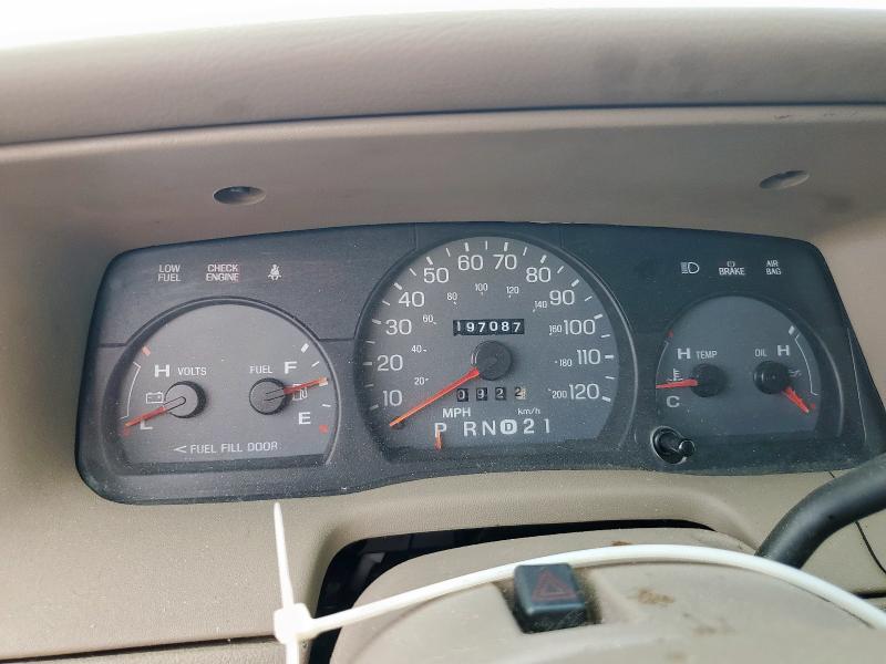 Photo 9 from auction – 2004 MERCURY GRAND MARQ with VIN 2MEFM75W24X643492