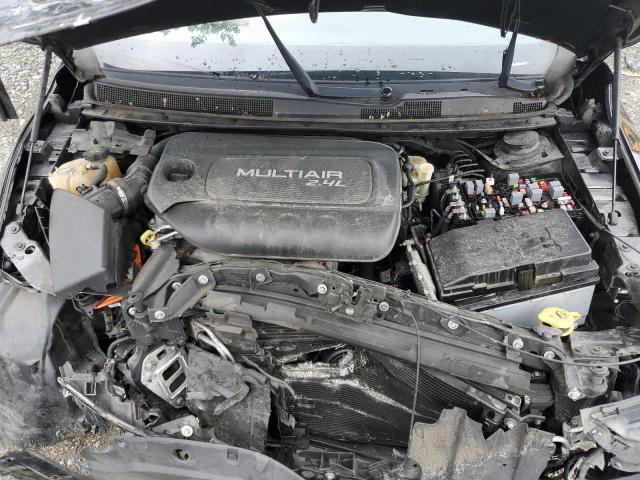 Photo 11 from auction – 2015 CHRYSLER 200 LIMITE with VIN 1C3CCCAB5FN681665