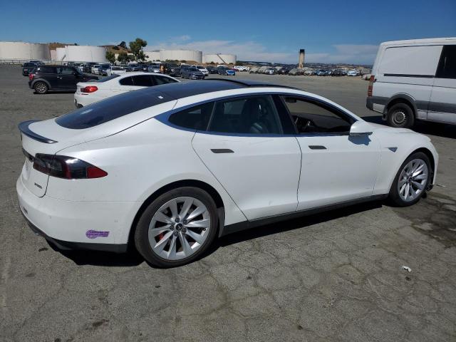 Photo 3 from auction – 2015 TESLA MODEL S 85D with VIN 5YJSA1H24FF084903