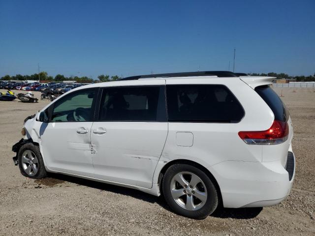 Photo 2 from auction – 2012 TOYOTA SIENNA LE with VIN 5TDKK3DC3CS256644