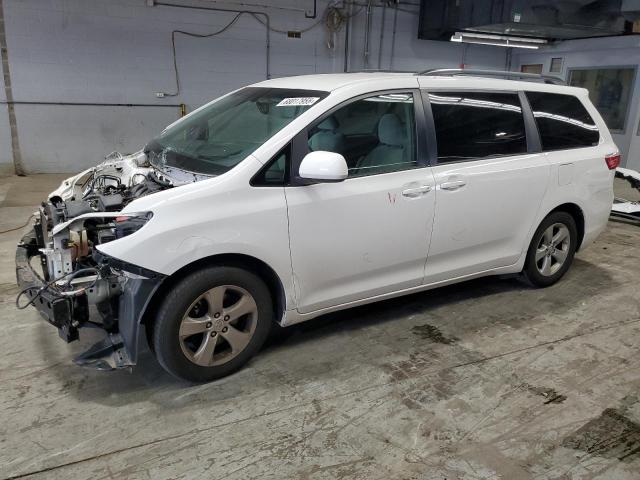 TOYOTA SIENNA LE 2015 with VIN 5TDKK3DC7FS622223 - Photo from auction
