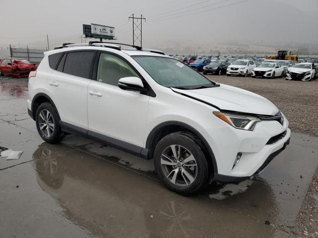 Photo 4 from auction – 2016 TOYOTA RAV4 XLE with VIN JTMWFREV5GJ078814