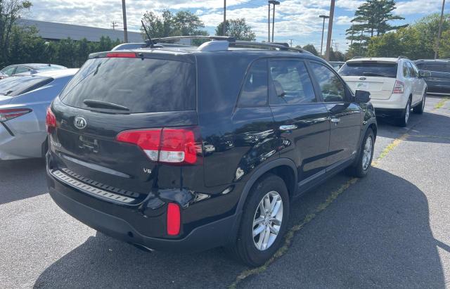 Photo 4 from auction – 2015 KIA SORENTO LX with VIN 5XYKTDA71FG610091