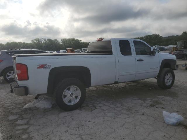 Photo 3 from auction – 2011 CHEVROLET SILVERADO with VIN 1GCRKSE04BZ243752