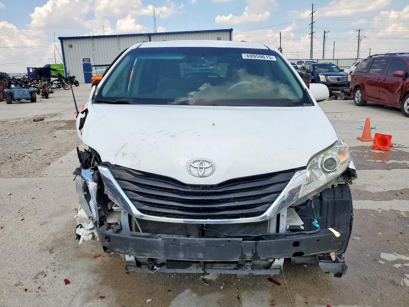 Photo 5 from auction – 2011 TOYOTA SIENNA LE with VIN 5TDKK3DC4BS133918