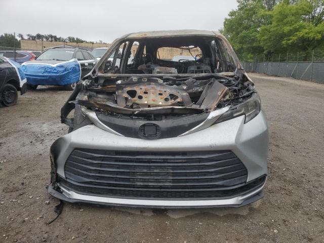 Photo 5 from auction – 2021 TOYOTA SIENNA LE with VIN 5TDKRKEC4MS068009