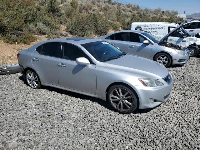 Photo 4 from auction – 2006 LEXUS IS with VIN JTHBE262262001578