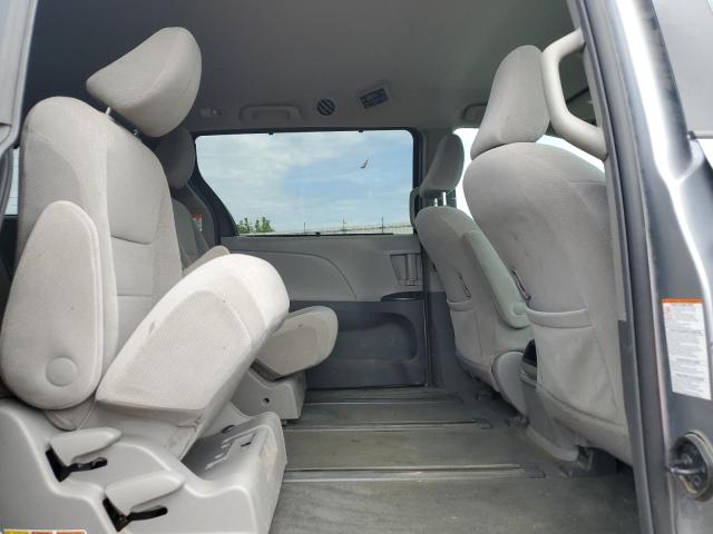 Photo 11 from auction – 2017 TOYOTA SIENNA LE with VIN 5TDJZ3DC5HS179211