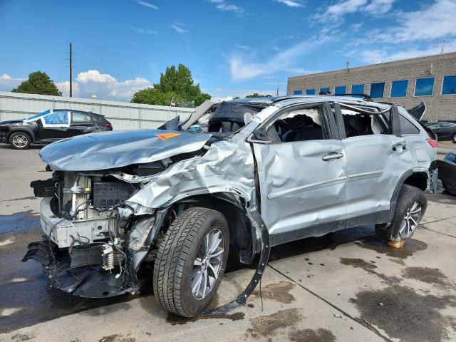 TOYOTA HIGHLANDER 2019 with VIN 5TDJZRFH7KS600011 - Photo from auction