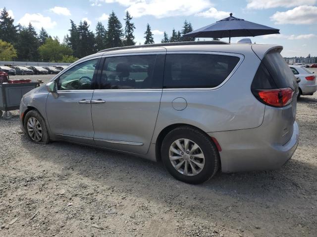 Photo 2 from auction – 2017 CHRYSLER PACIFICA T with VIN 2C4RC1BG5HR832109