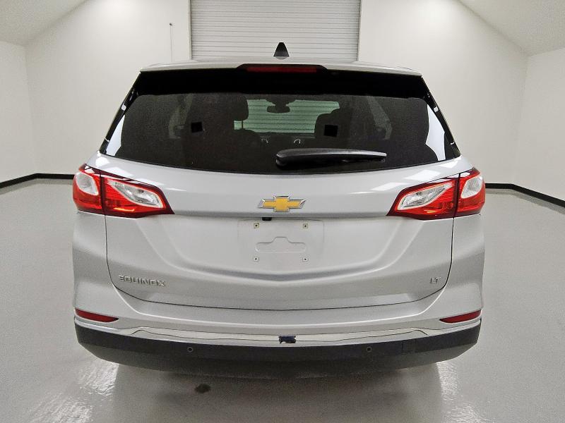 Photo 6 from auction – 2020 CHEVROLET EQUINOX LT with VIN 2GNAXJEV2L6255410