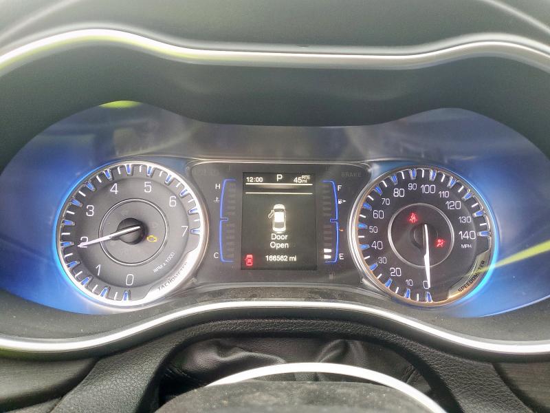 Photo 9 from auction – 2016 CHRYSLER 200 LIMITE with VIN 1C3CCCAB9GN137560