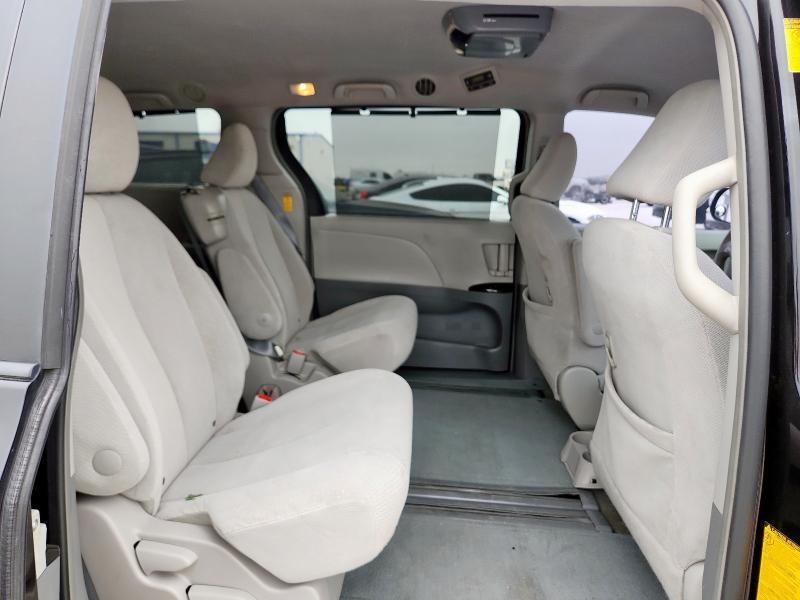 Photo 11 from auction – 2014 TOYOTA SIENNA LE with VIN 5TDKK3DC0ES481137