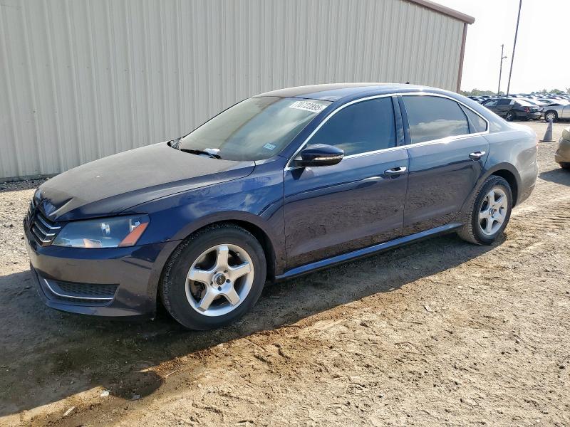 VOLKSWAGEN PASSAT SE 2012 with VIN 1VWBH7A30CC069726 - Photo from auction