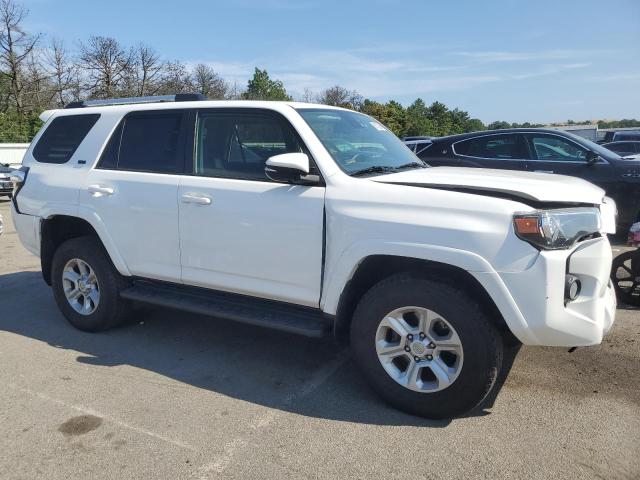 Photo 4 from auction – 2020 TOYOTA 4RUNNER SR with VIN JTEBU5JR0L5764277