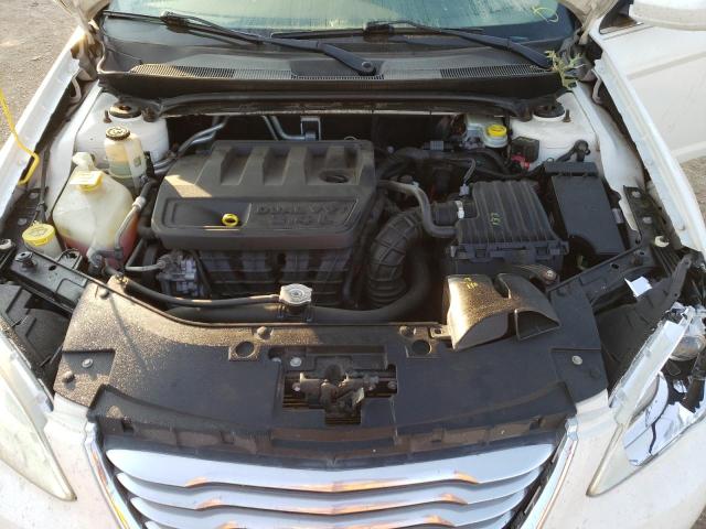 Photo 11 from auction – 2011 CHRYSLER 200 TOURIN with VIN 1C3BC1FB3BN511694