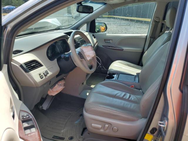 Photo 7 from auction – 2013 TOYOTA SIENNA XLE with VIN 5TDYK3DC4DS348471
