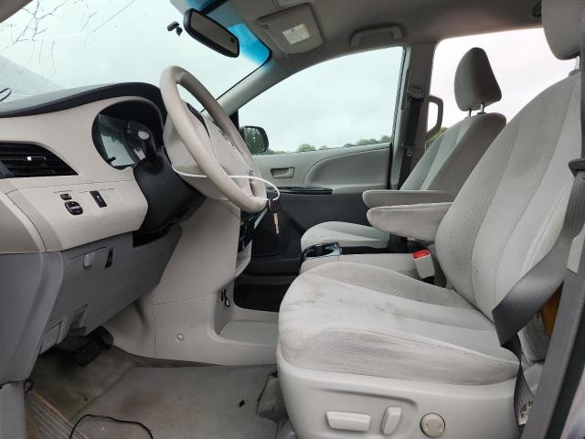 Photo 7 from auction – 2012 TOYOTA SIENNA LE with VIN 5TDKK3DC8CS214311
