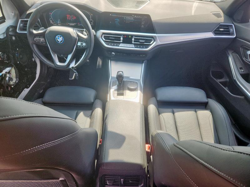 Photo 8 from auction – 2022 BMW 330E with VIN WBA5P7C05NFM10932