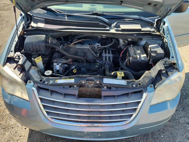 Photo 12 from auction – 2010 CHRYSLER TOWN & COU with VIN 2A4RR2D1XAR391719
