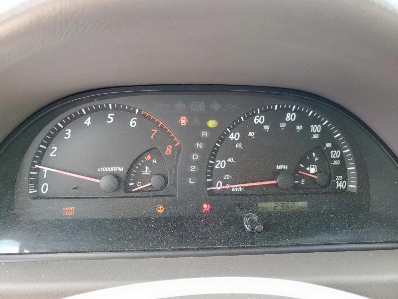 Photo 9 from auction – 2004 TOYOTA CAMRY LE with VIN 4T1BE32KX4U373633