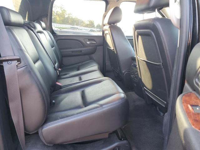 Photo 10 from auction – 2011 CHEVROLET AVALANCHE with VIN 3GNTKGE38BG211729