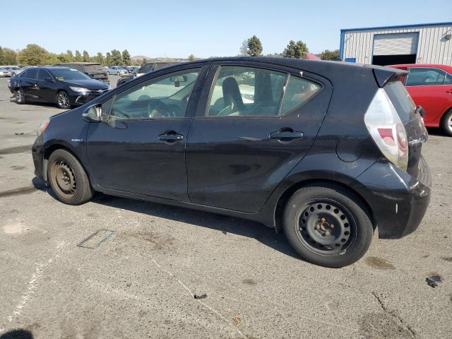 Photo 2 from auction – 2014 TOYOTA PRIUS C with VIN JTDKDTB36E1066737