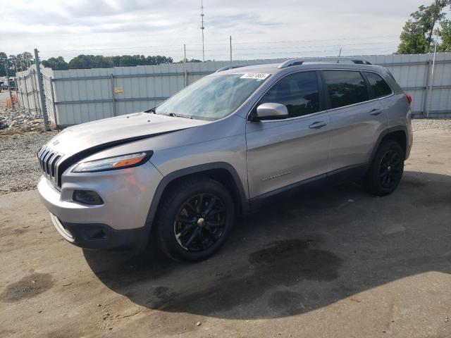 JEEP CHEROKEE LATITUDE 2018 with VIN 1C4PJLCB5JD537337 - Photo from auction