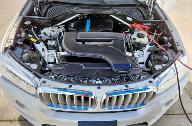 Photo 11 from auction – 2016 BMW X5 XDR40E with VIN 5UXKT0C59G0F75328