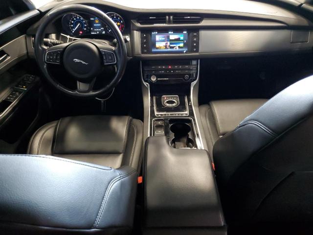Photo 8 from auction – 2018 JAGUAR XF PREMIUM with VIN SAJBJ4FX2JCY56533