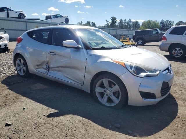 Zdjęcie 4 z aukcji – 2014 HYUNDAI VELOSTER z VIN KMHTC6AD9EU199795