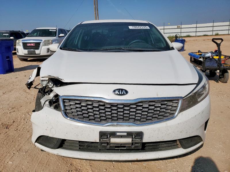 Photo 5 from auction – 2018 KIA FORTE LX with VIN 3KPFL4A78JE263852