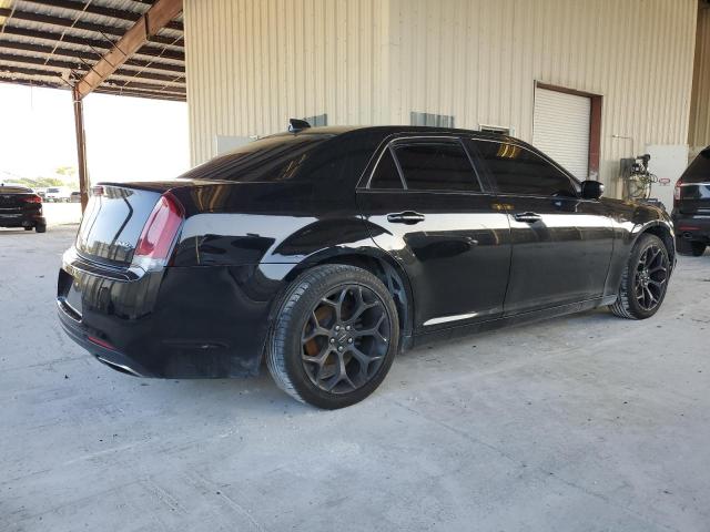 Photo 3 from auction – 2019 CHRYSLER 300 S with VIN 2C3CCABG9KH539529