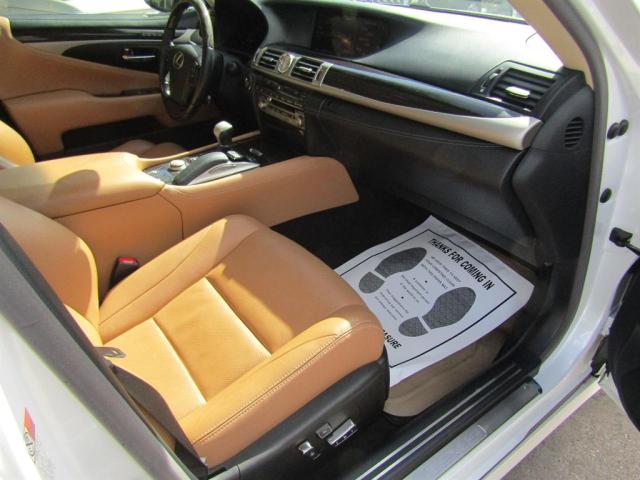 Photo 5 from auction – 2017 LEXUS LS 460 with VIN JTHBL5EFXH51449XX