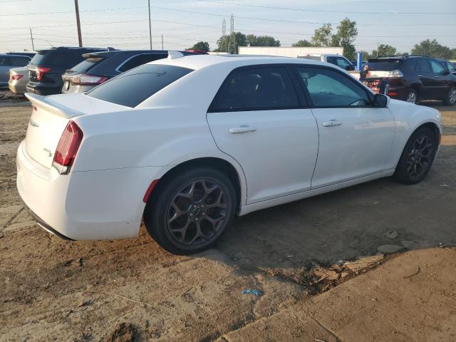 Photo 3 from auction – 2016 CHRYSLER 300 S with VIN 2C3CCAGG2GH157133