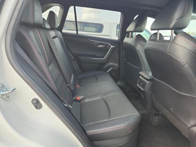Photo 10 from auction – 2021 TOYOTA RAV4 PRIME with VIN JTMFB3FV5MD005217