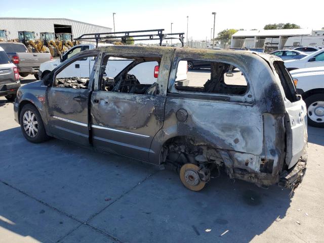 Photo 2 from auction – 2016 CHRYSLER TOWN & COU with VIN 2C4RC1BG4GR186074