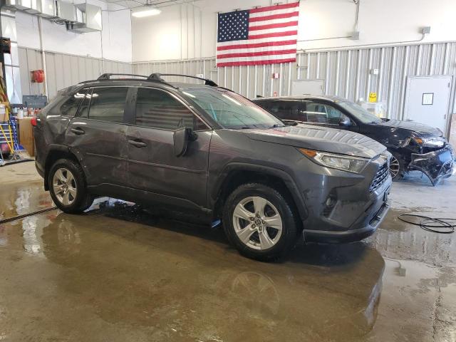 Photo 4 from auction – 2019 TOYOTA RAV4 XLE with VIN JTMP1RFV0KD047057